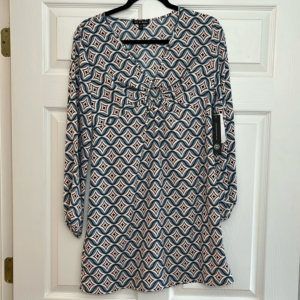 Junior’s Long Sleeve Dress